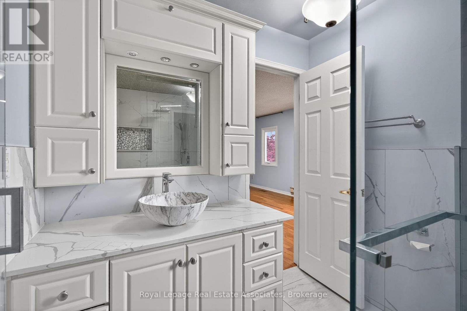 5623 Haddon Hall Road, Mississauga, Ontario  L5M 5G4 - Photo 31 - W13136122
