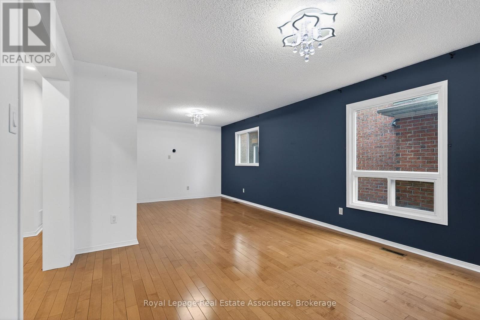 5623 Haddon Hall Road, Mississauga, Ontario  L5M 5G4 - Photo 9 - W13136122