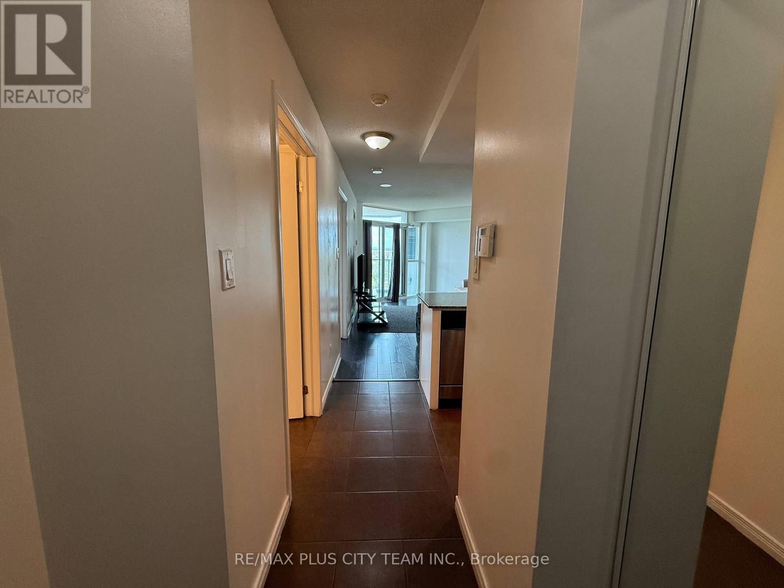 2114 - 9 George Street N, Brampton, Ontario  L6X 0T6 - Photo 8 - W13136140