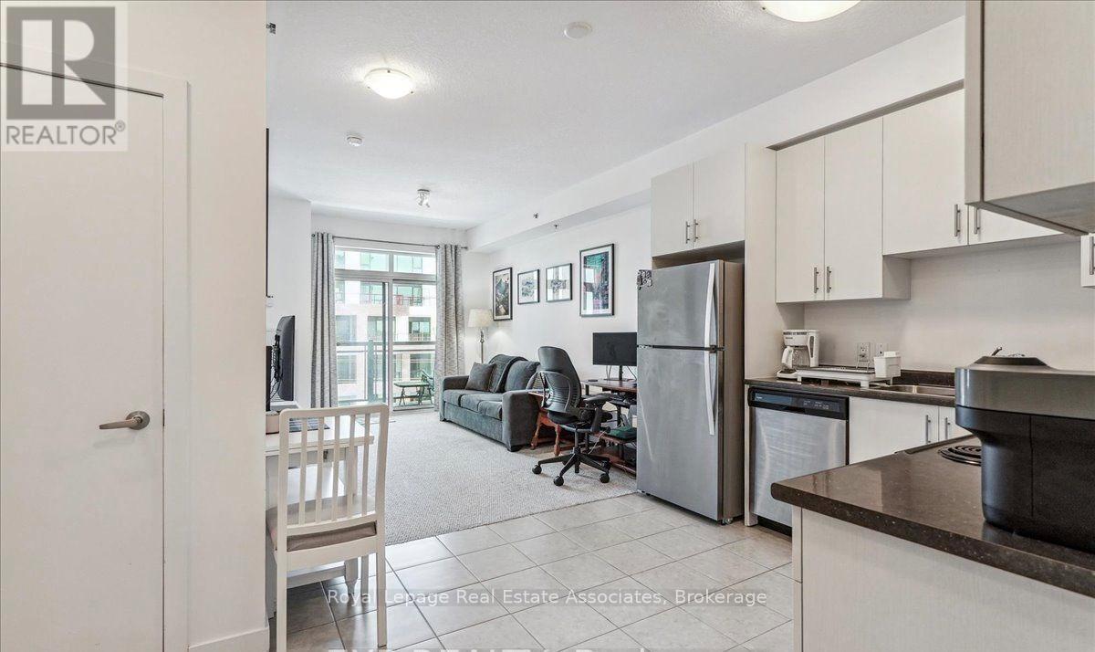519 - 2486 Old Bronte Road, Oakville, Ontario  L6M 0Y4 - Photo 2 - W13136166