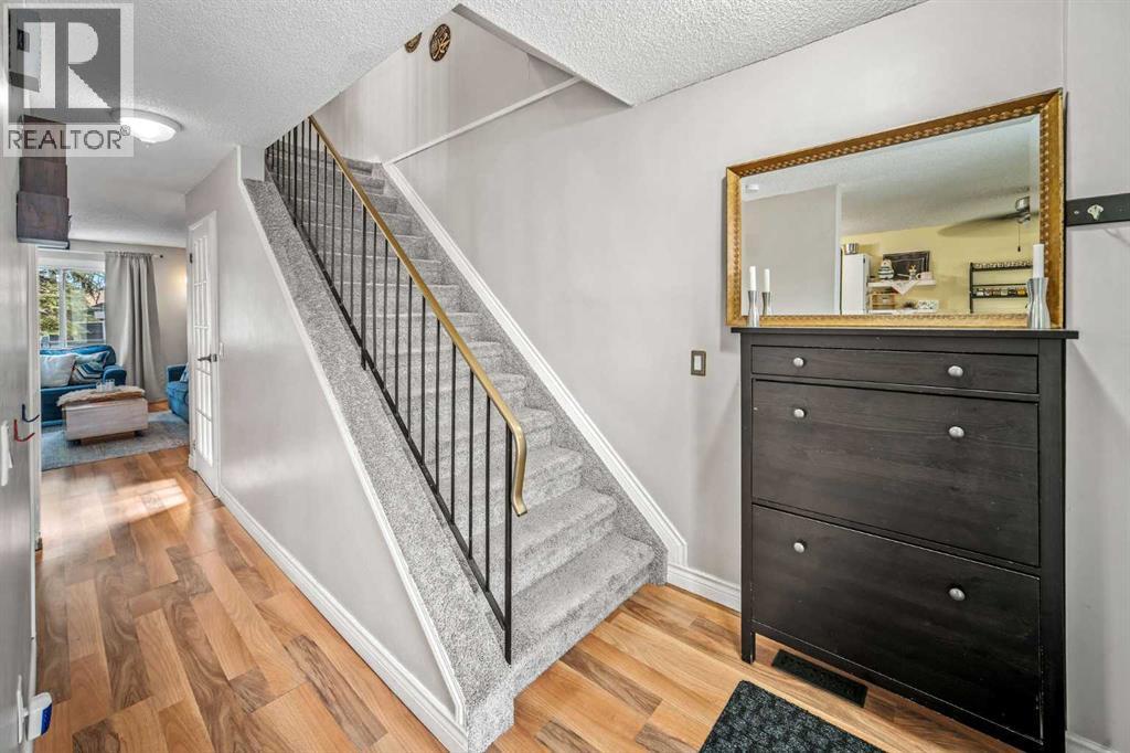 96 Mckinley Road SE, Calgary, Alberta  T2Z 1V8 - Photo 11 - A2305773