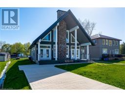 18 WALTER STREET, Norfolk, Ontario