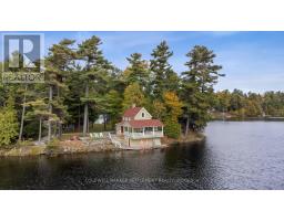 300 & 302 ISOBEL LANE, Tay Valley, Ontario