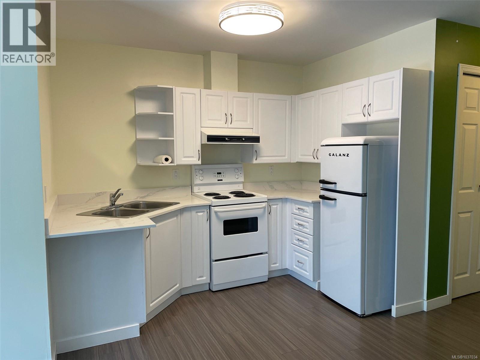 206 1070 Southgate St, Victoria, British Columbia  V8V 2Z2 - Photo 1 - 1037034