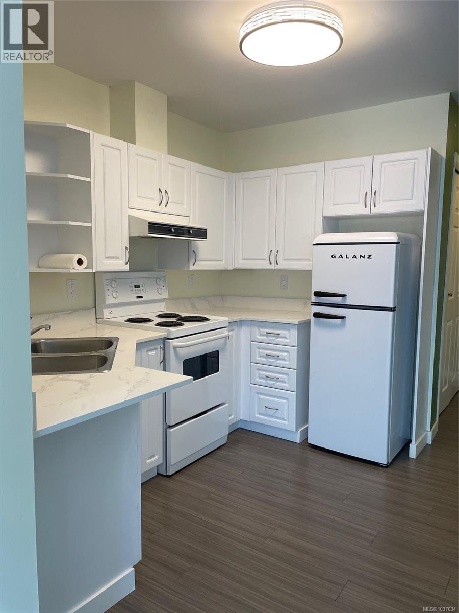206 1070 Southgate St, Victoria, British Columbia  V8V 2Z2 - Photo 2 - 1037034