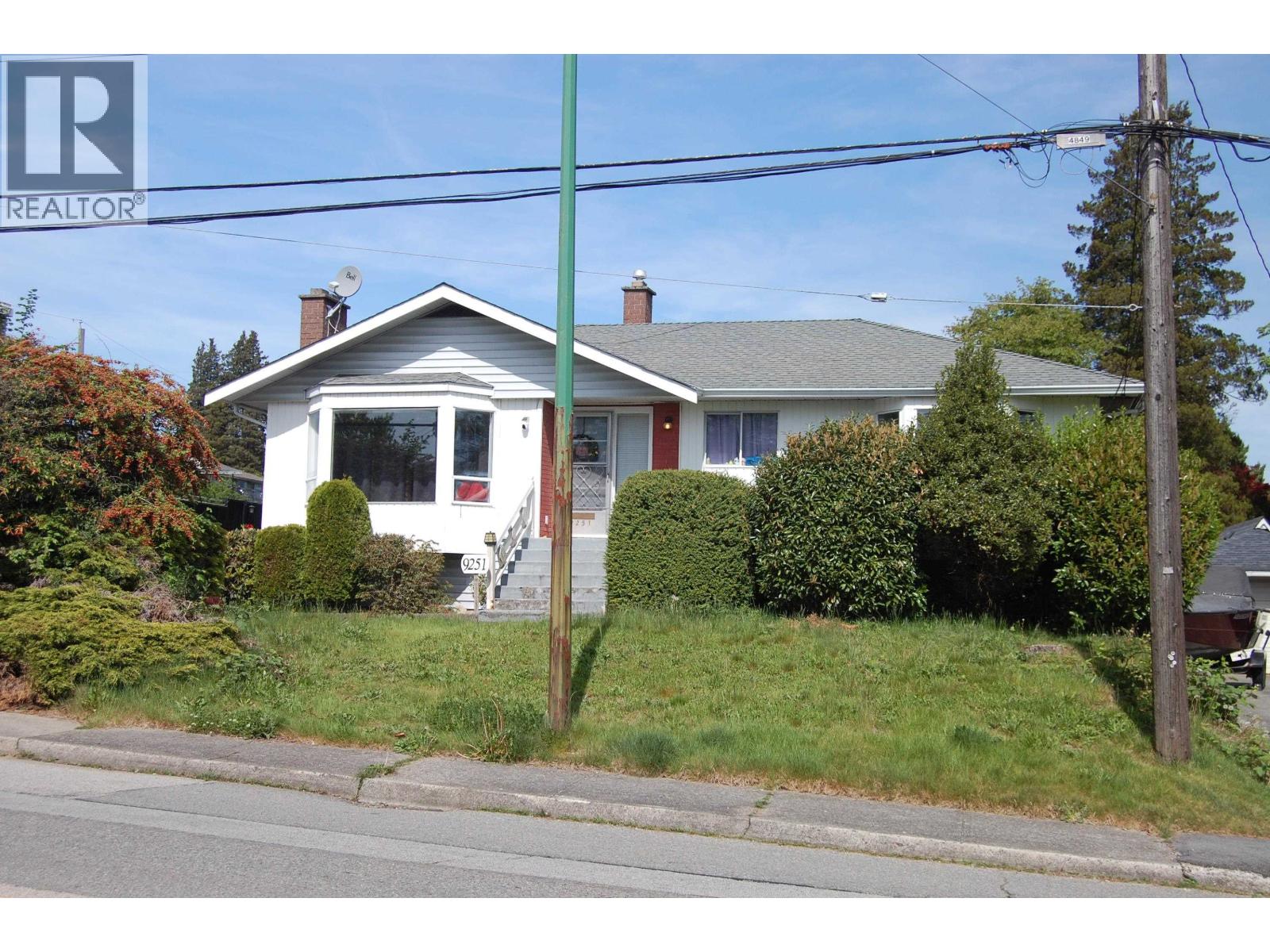 9251 10TH AVENUE, Burnaby, British Columbia