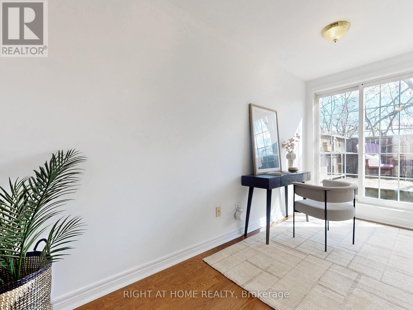 1021 Craven Road, Toronto, Ontario  M4J 4V7 - Photo 29 - E13134886