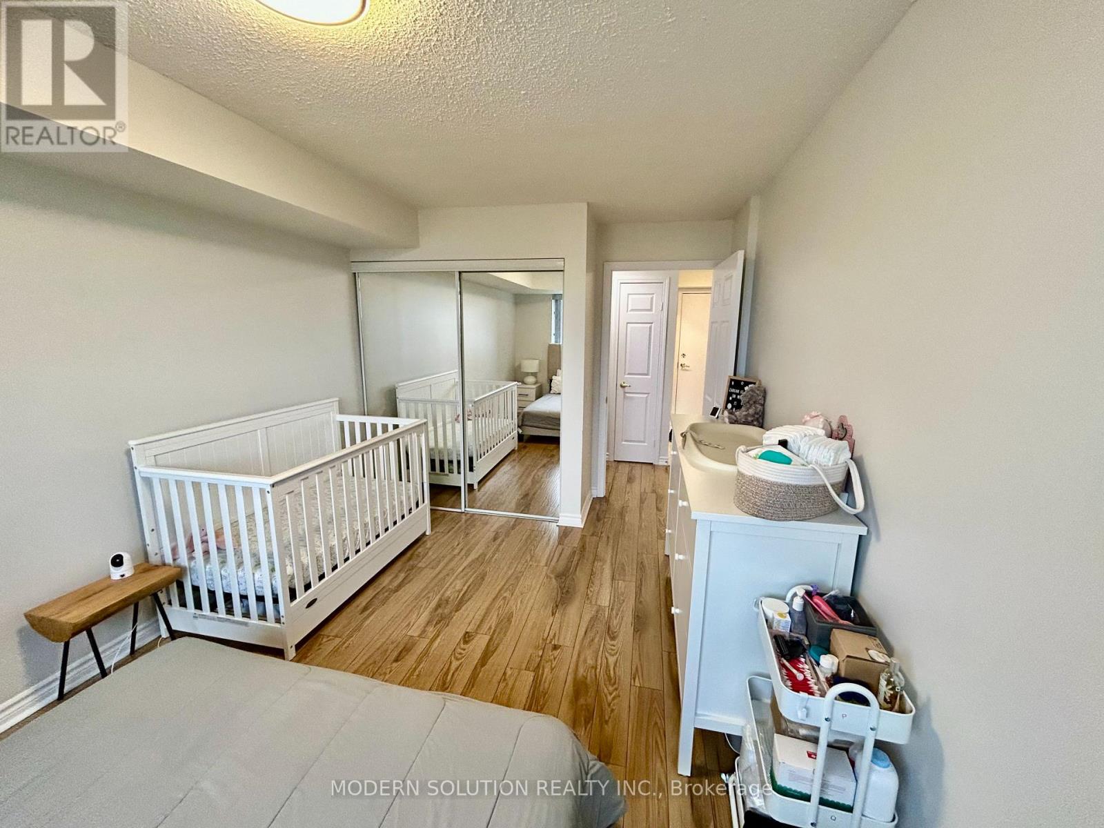 1804 - 35 Kingsbridge Garden Circle, Mississauga, Ontario  L5R 3Z5 - Photo 12 - W13135274