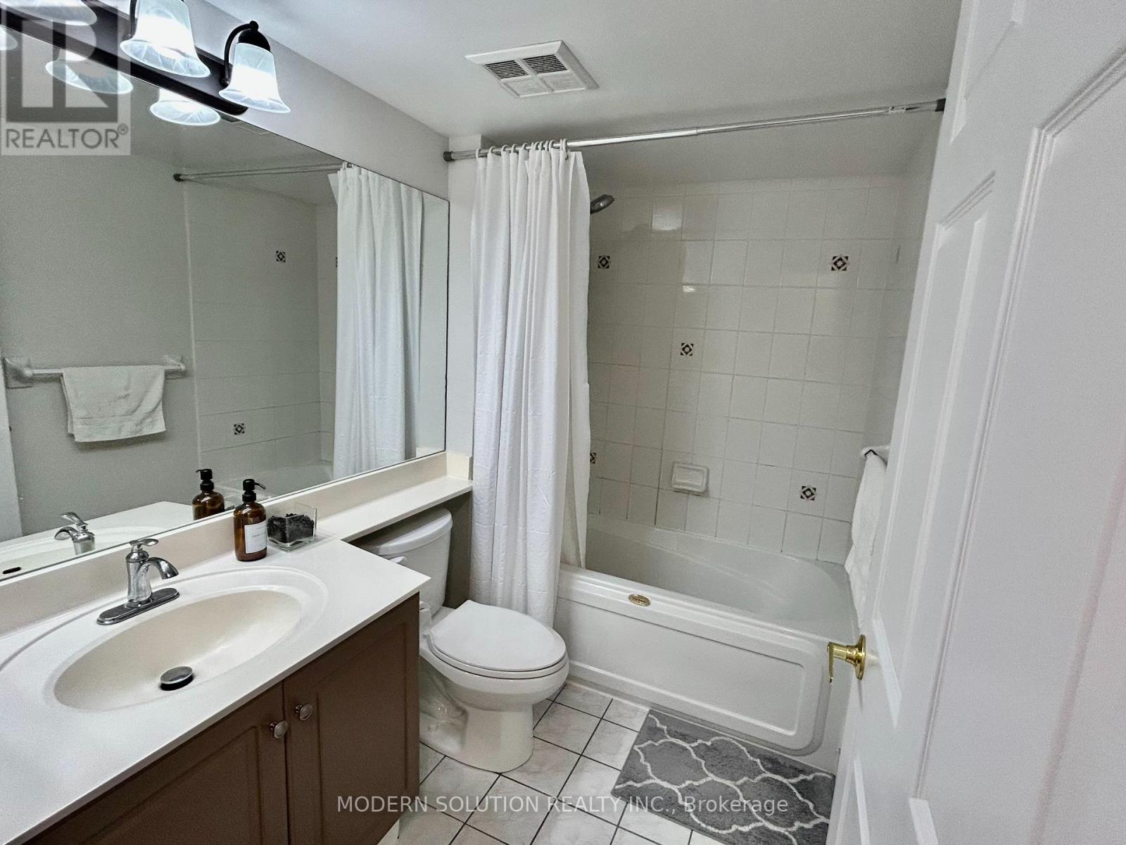 1804 - 35 Kingsbridge Garden Circle, Mississauga, Ontario  L5R 3Z5 - Photo 14 - W13135274