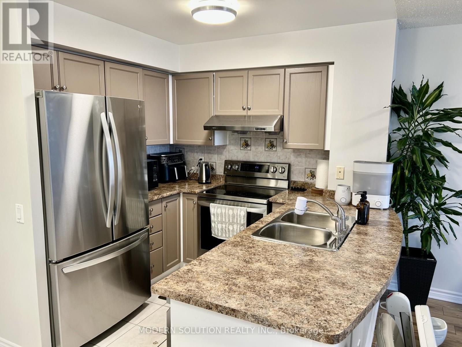 1804 - 35 Kingsbridge Garden Circle, Mississauga, Ontario  L5R 3Z5 - Photo 8 - W13135274