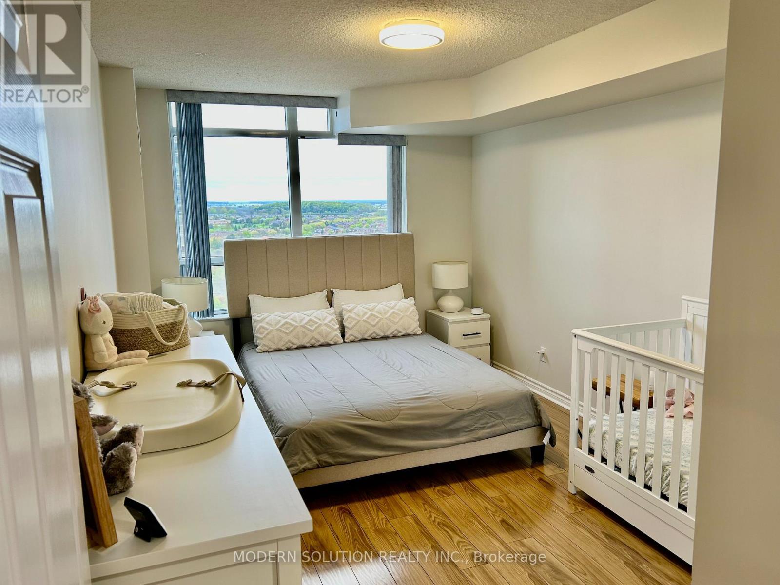 1804 - 35 Kingsbridge Garden Circle, Mississauga, Ontario  L5R 3Z5 - Photo 11 - W13135274