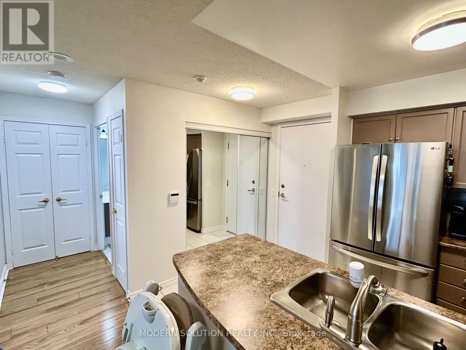1804 - 35 KINGSBRIDGE GARDEN CIRCLE, Mississauga, Ontario