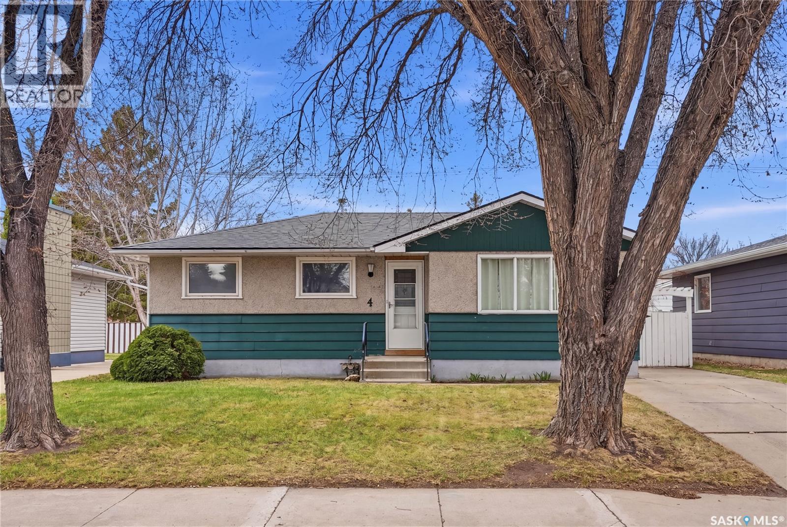4 Dunning CRESCENT, Saskatoon, Saskatchewan