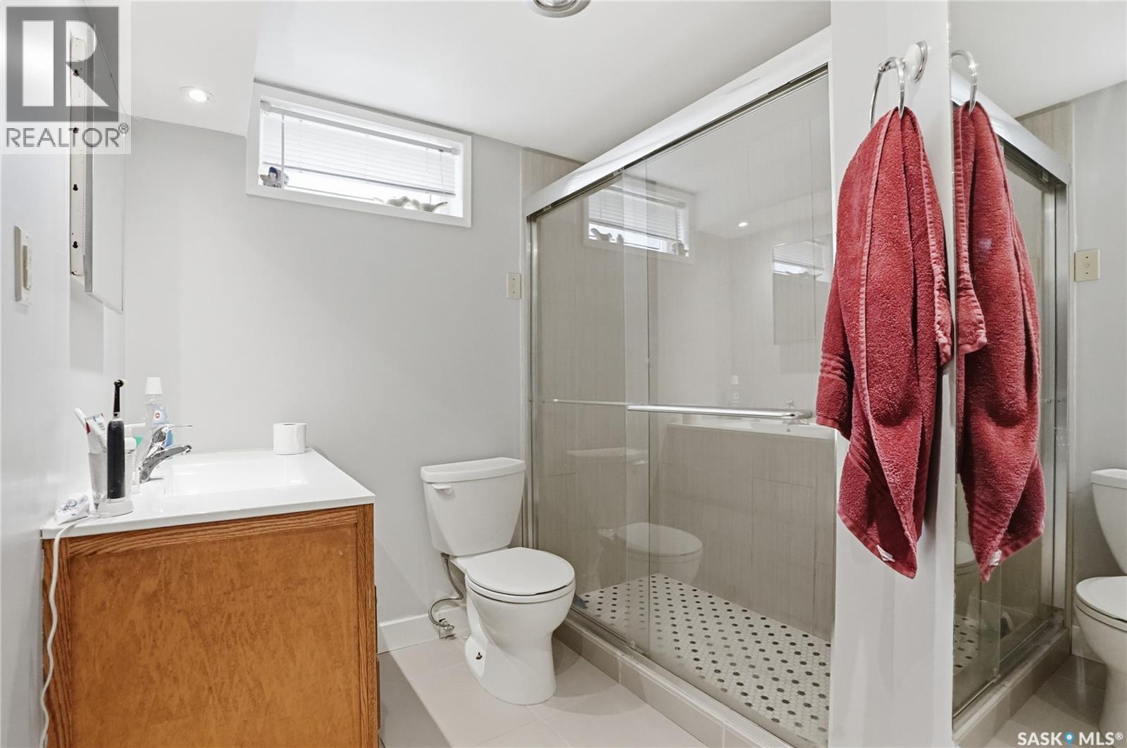 4 Dunning Crescent, Saskatoon, Saskatchewan  S7J 2S5 - Photo 37 - SK035982