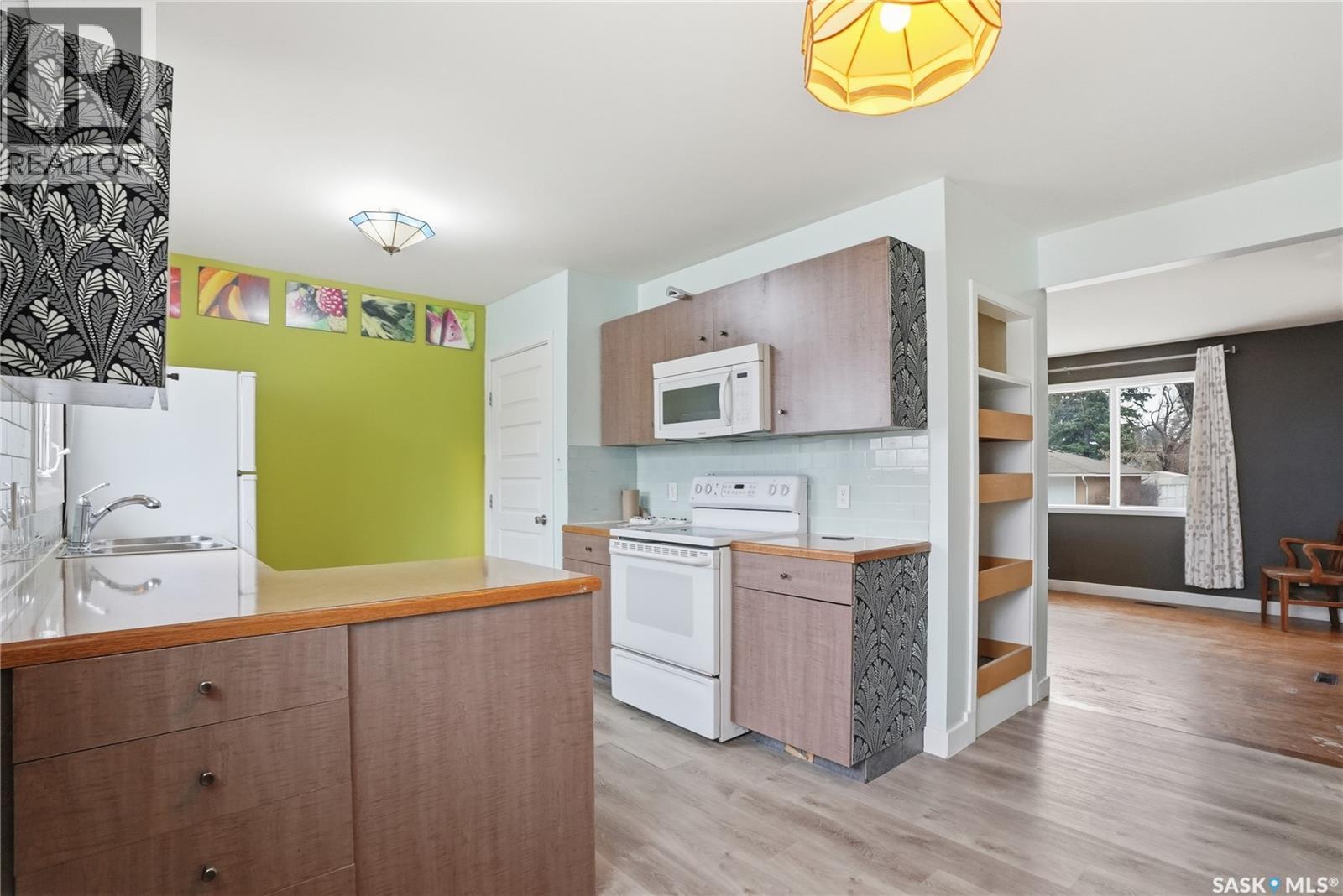 4 Dunning Crescent, Saskatoon, Saskatchewan  S7J 2S5 - Photo 9 - SK035982