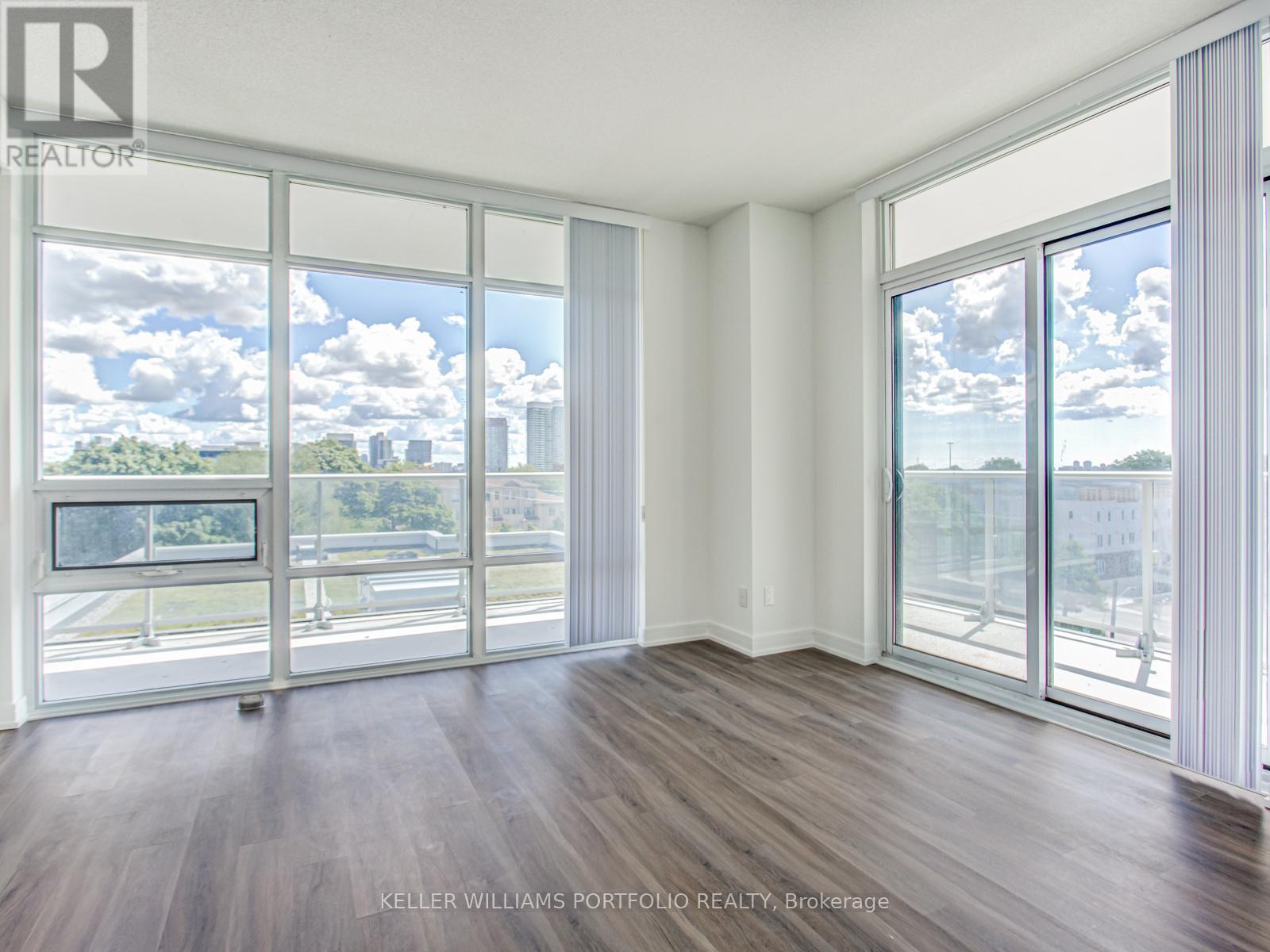 603 - 621 Sheppard Avenue E, Toronto, Ontario  M2K 0G4 - Photo 10 - C13136190