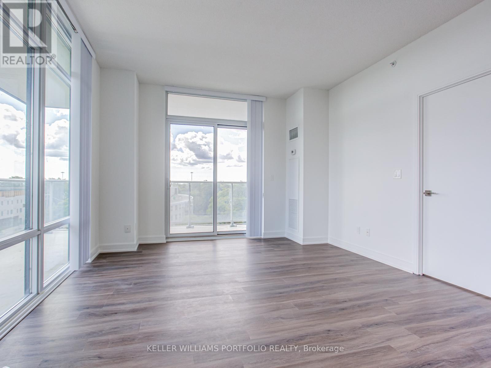 603 - 621 Sheppard Avenue E, Toronto, Ontario  M2K 0G4 - Photo 5 - C13136190