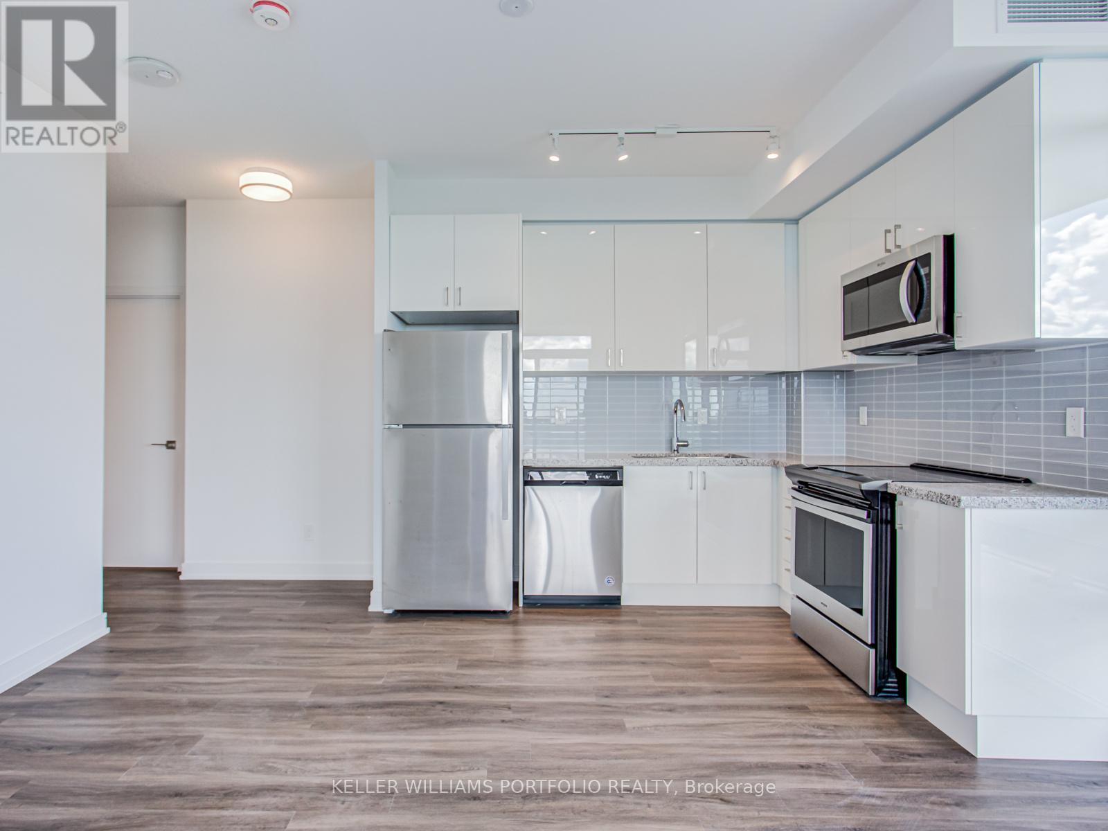 603 - 621 Sheppard Avenue E, Toronto, Ontario  M2K 0G4 - Photo 8 - C13136190