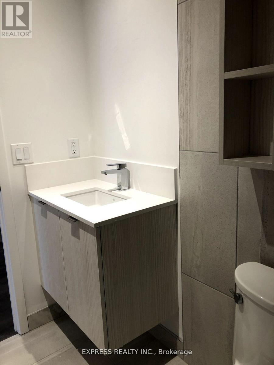 3207 - 195 Redpath Avenue, Toronto, Ontario  M4P 0E4 - Photo 4 - C13136202