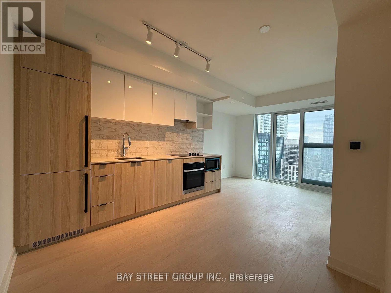 2812 - 252 Church Street, Toronto, Ontario  M5B 1Z2 - Photo 2 - C13136286