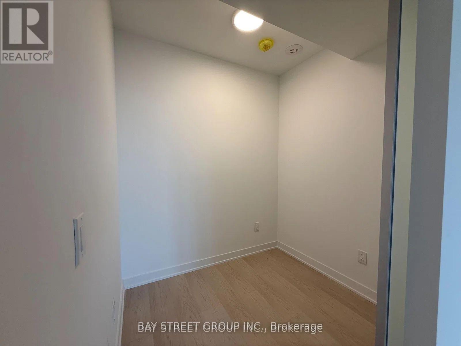 2812 - 252 Church Street, Toronto, Ontario  M5B 1Z2 - Photo 3 - C13136286