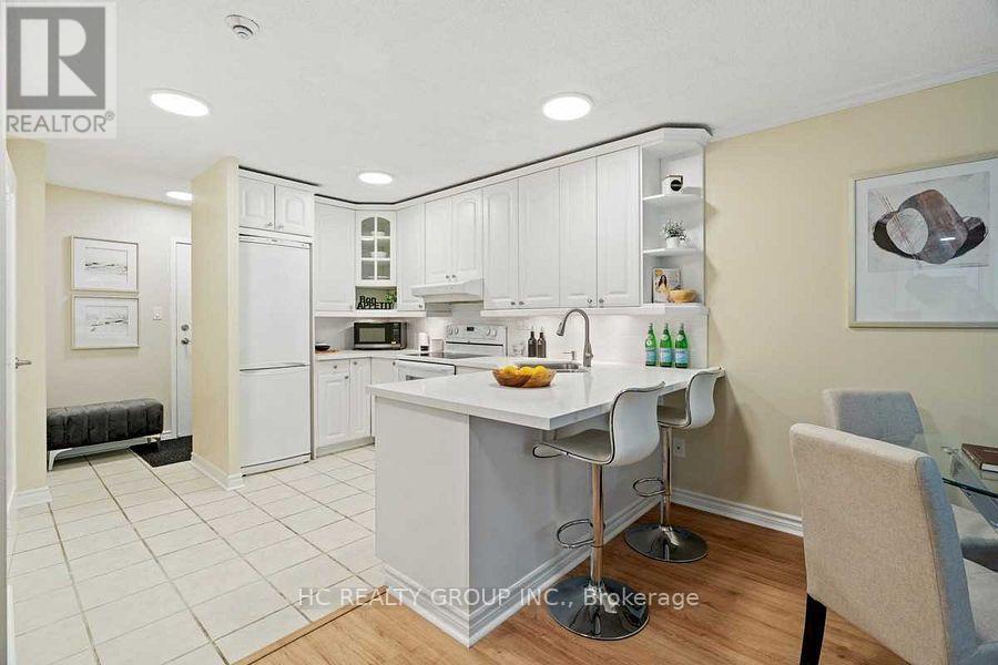 306 - 633 Bay Street, Toronto, Ontario  M5G 2G4 - Photo 4 - C13136342