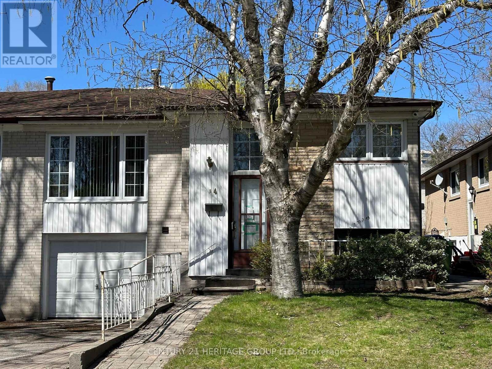 Lower - 14 Regatta Crescent, Toronto, Ontario  M2R 2X8 - Photo 1 - C13136346