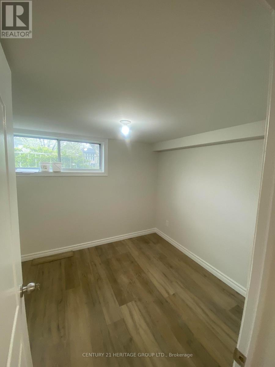 Lower - 14 Regatta Crescent, Toronto, Ontario  M2R 2X8 - Photo 10 - C13136346