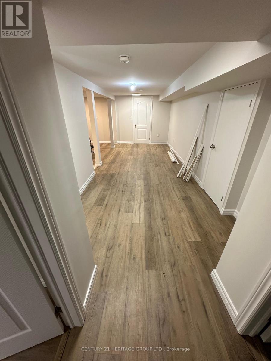 Lower - 14 Regatta Crescent, Toronto, Ontario  M2R 2X8 - Photo 14 - C13136346