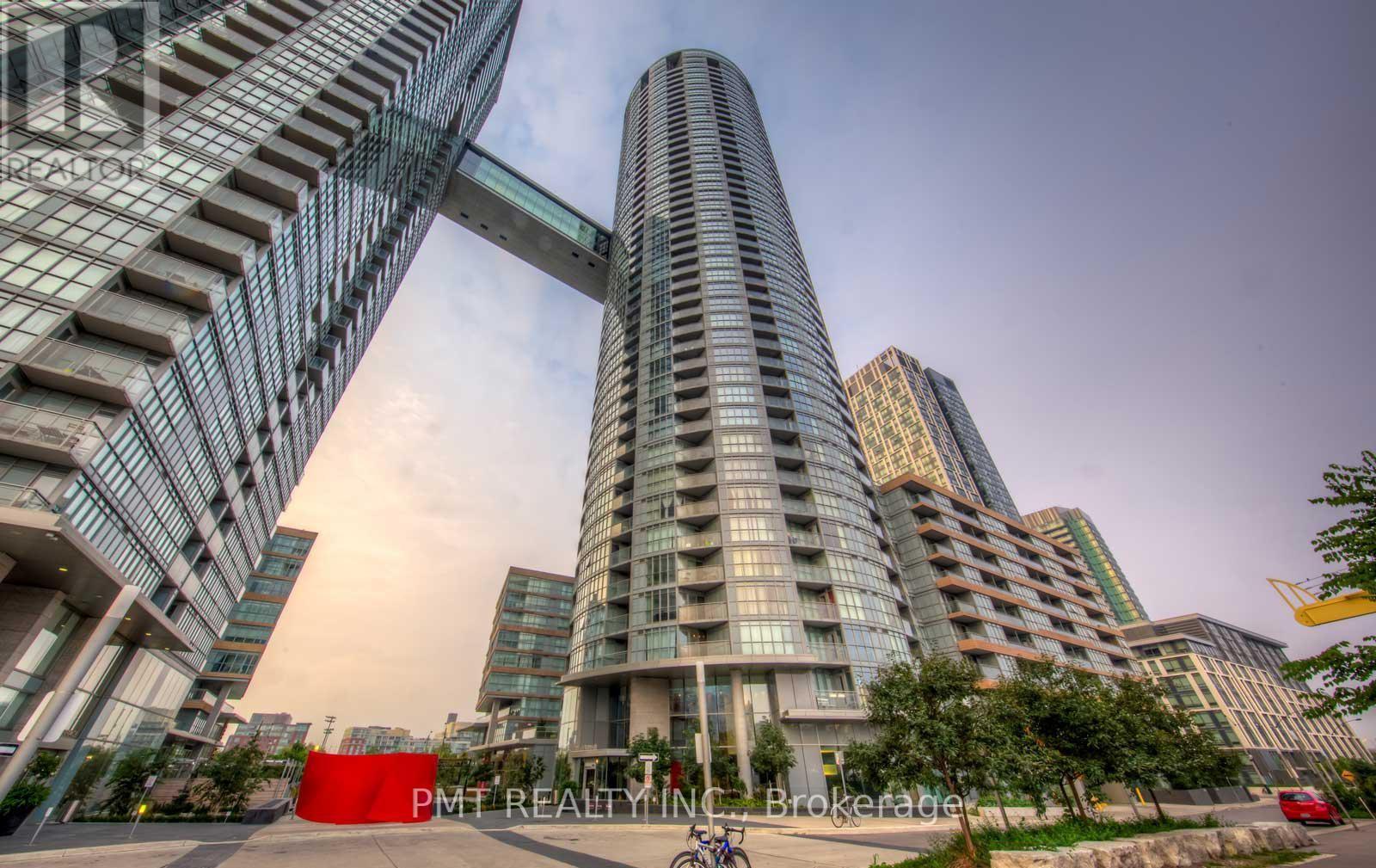 323 - 21 Iceboat Terrace, Toronto, Ontario  M5V 4A9 - Photo 1 - C13136378