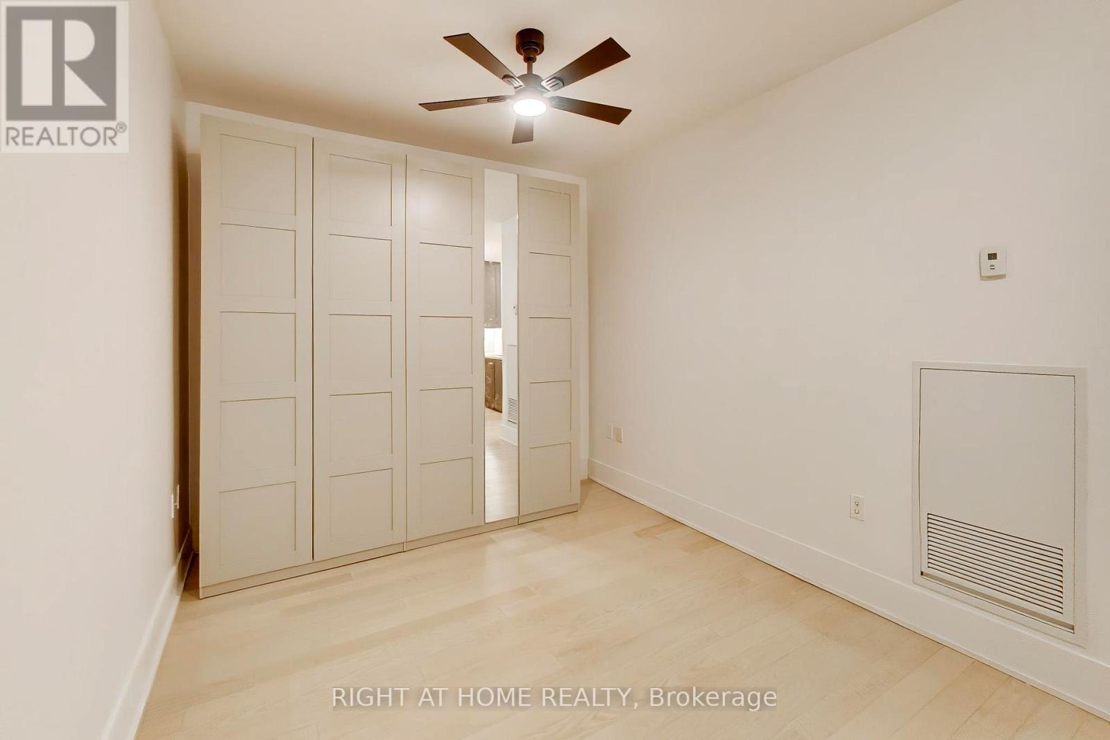 918 - 39 Queens Quay E, Toronto, Ontario  M5E 0A5 - Photo 10 - C13136406
