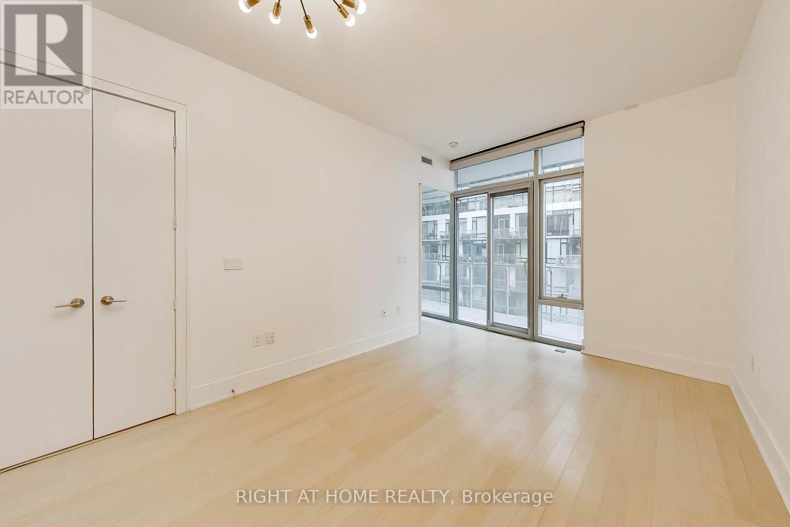 918 - 39 Queens Quay E, Toronto, Ontario  M5E 0A5 - Photo 17 - C13136406