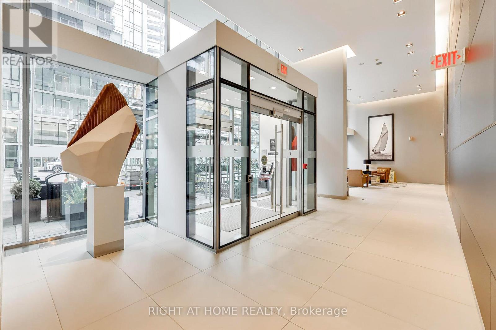 918 - 39 Queens Quay E, Toronto, Ontario  M5E 0A5 - Photo 6 - C13136406