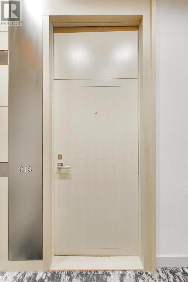 918 - 39 Queens Quay E, Toronto, Ontario  M5E 0A5 - Photo 8 - C13136406