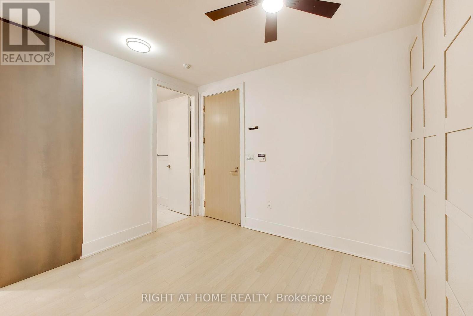 918 - 39 Queens Quay E, Toronto, Ontario  M5E 0A5 - Photo 9 - C13136406