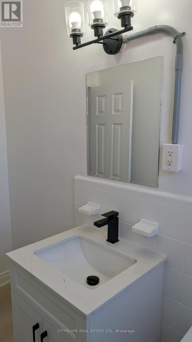 9 - 286 Saguenay Avenue, Oshawa, Ontario  L1J 2M8 - Photo 13 - E13136244