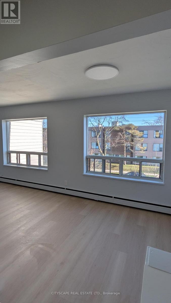 9 - 286 Saguenay Avenue, Oshawa, Ontario  L1J 2M8 - Photo 25 - E13136244