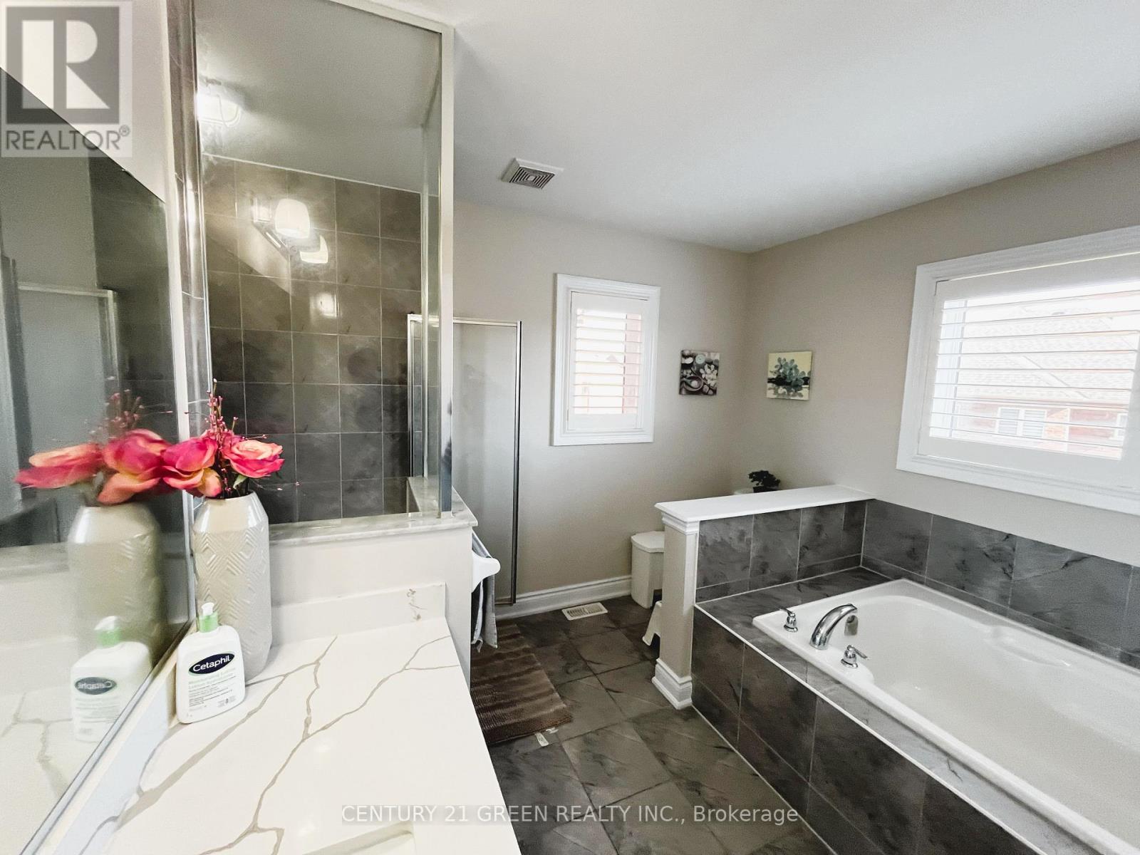 199 Windfields Farm Drive W, Oshawa, Ontario  L1L 0K5 - Photo 19 - E13136254