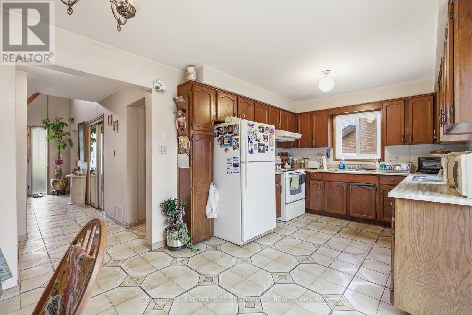 1 Whitley Castle Crescent, Toronto, Ontario  M1V 2P5 - Photo 16 - E13136270