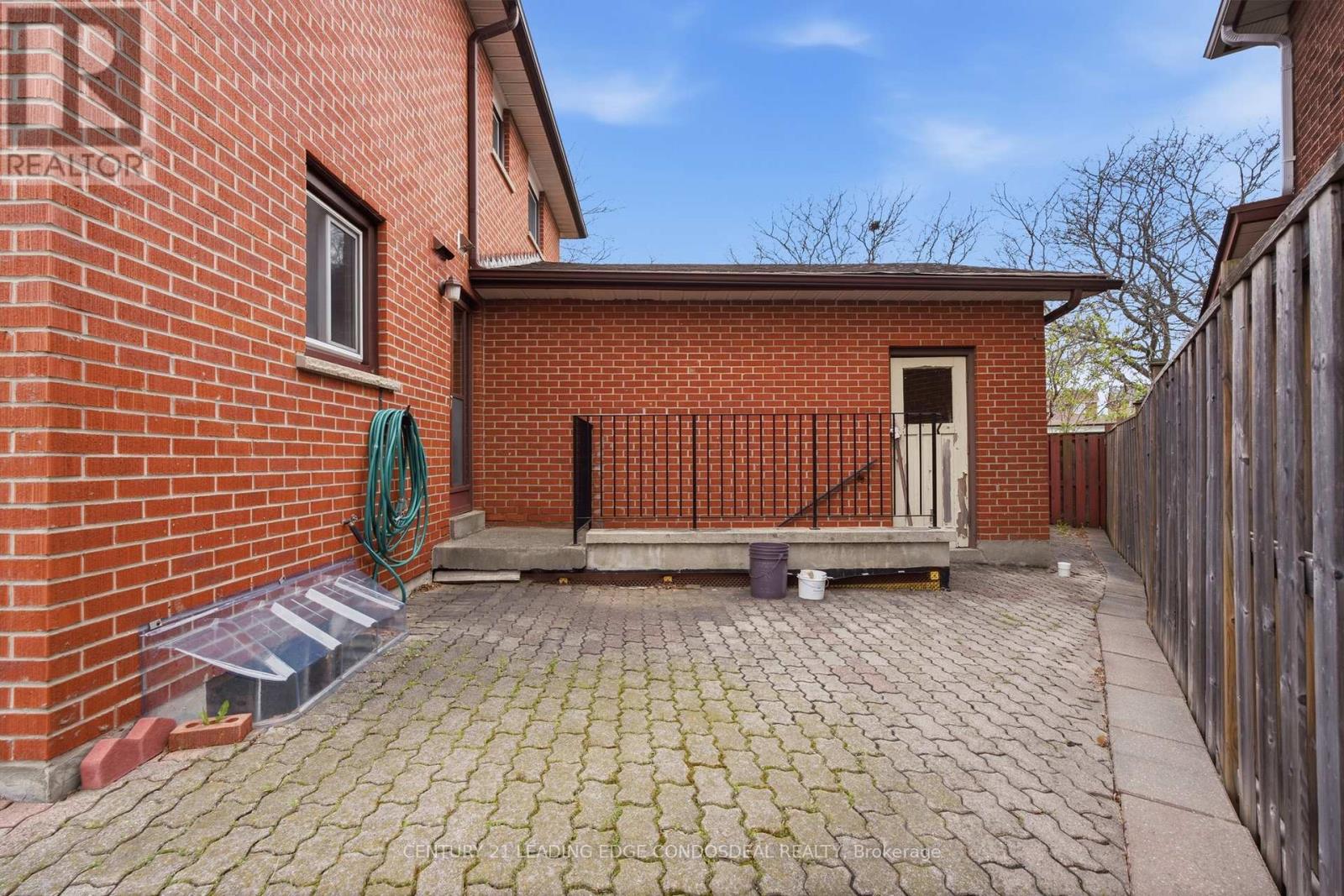 1 Whitley Castle Crescent, Toronto, Ontario  M1V 2P5 - Photo 47 - E13136270