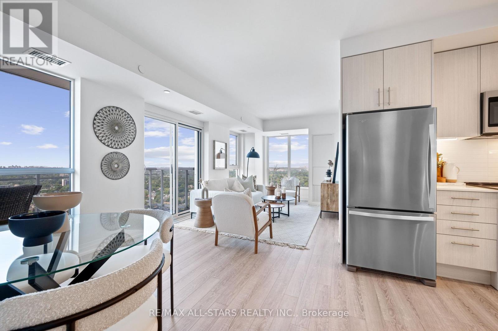 2301 - 286 Main Street, Toronto, Ontario  M4C 0B3 - Photo 13 - E13136396