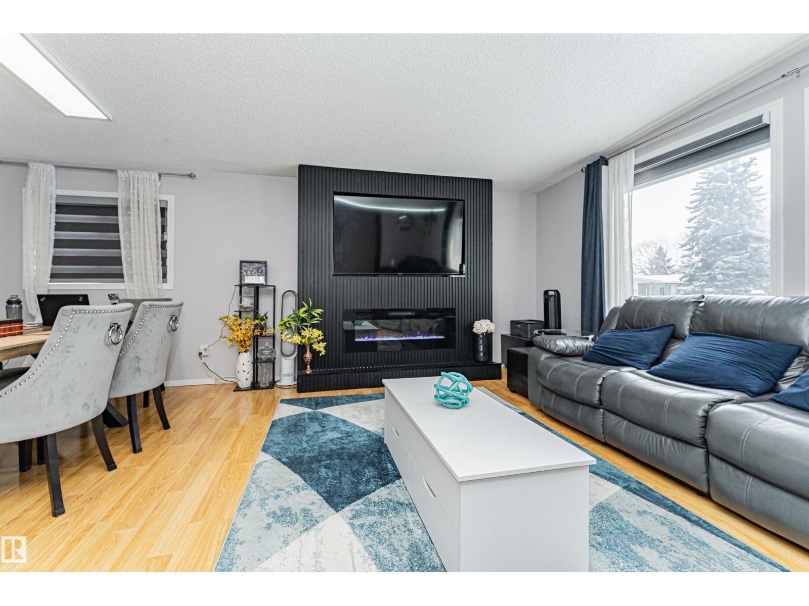 10412 39 Av Nw, Edmonton, Alberta  T6J 2J3 - Photo 9 - E4488119