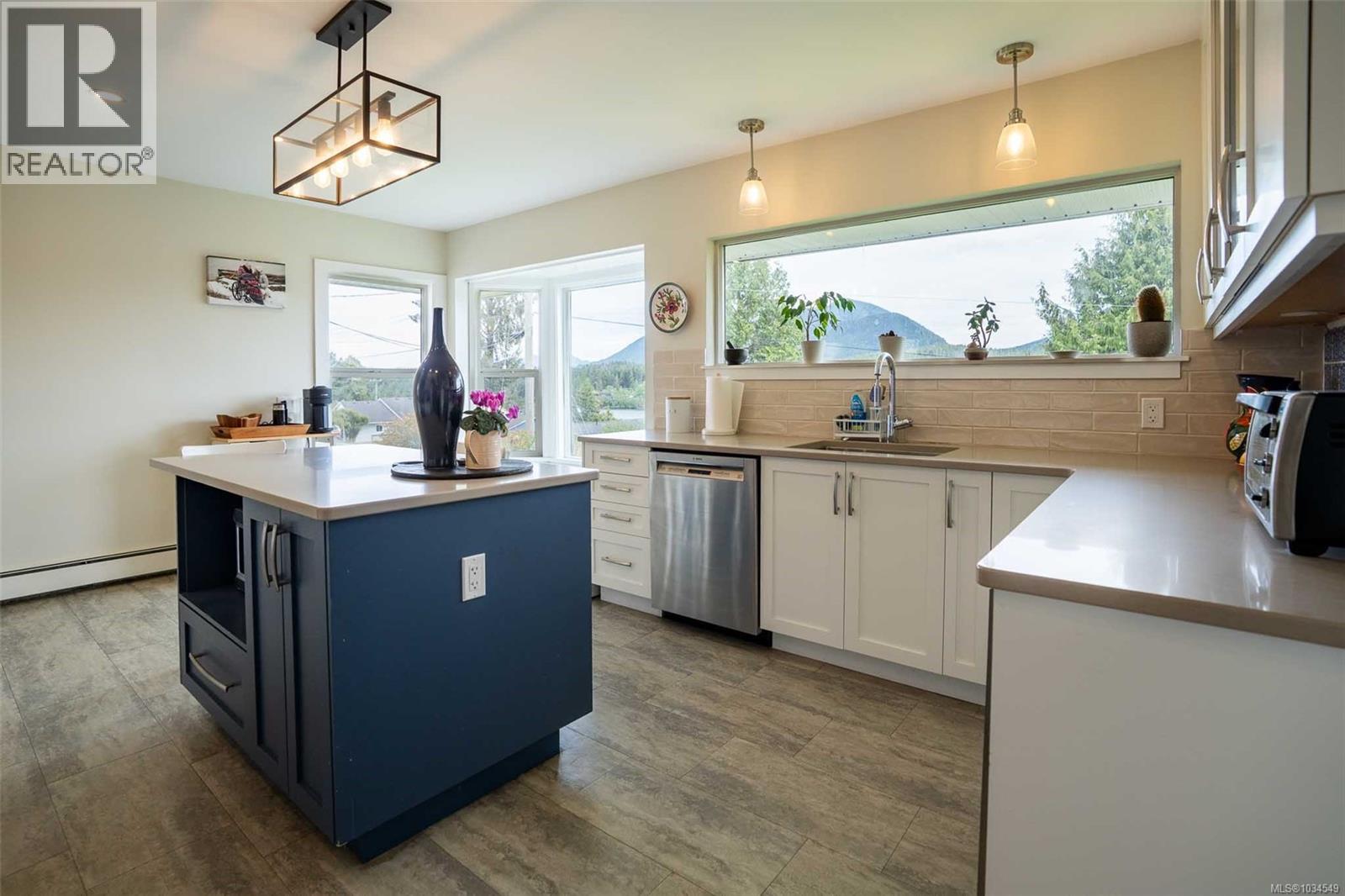 231 Otter St, Ucluelet, British Columbia  V0R 3A0 - Photo 18 - 1034549