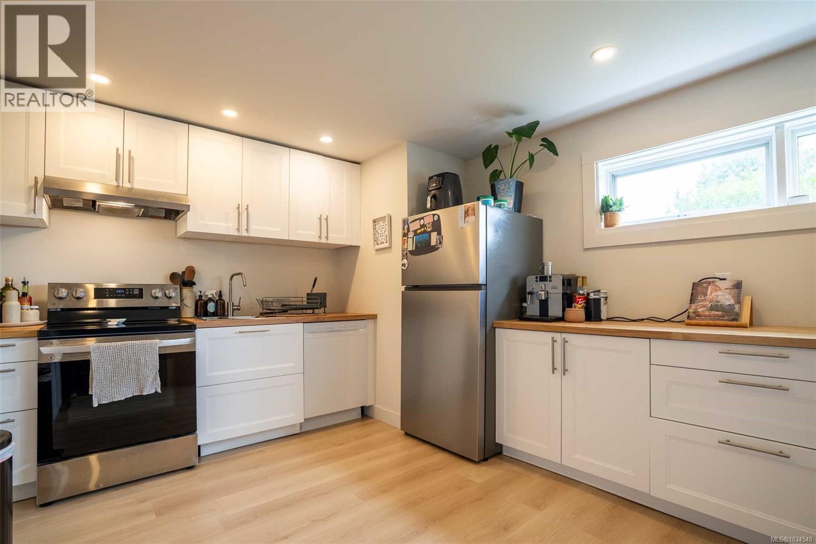 231 Otter St, Ucluelet, British Columbia  V0R 3A0 - Photo 42 - 1034549