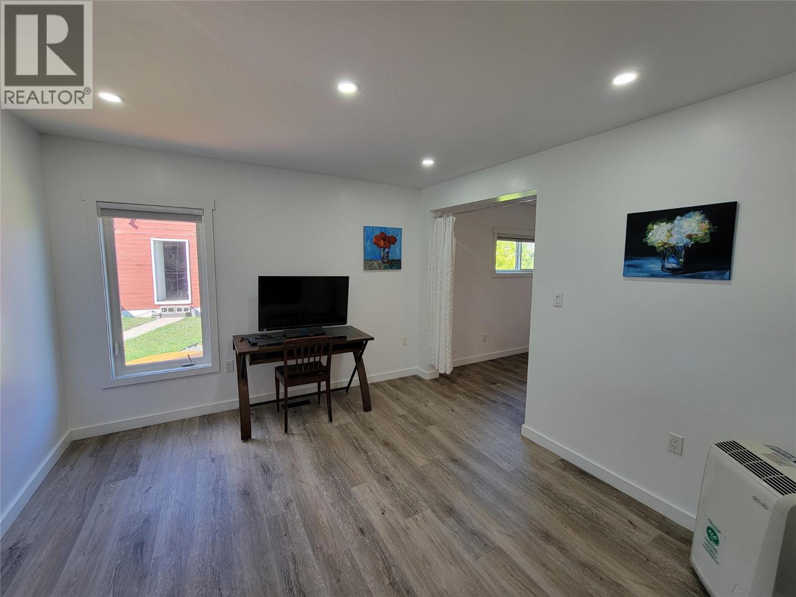 218 10th Avenue, Keremeos, British Columbia  V0X 1N3 - Photo 20 - 10386631