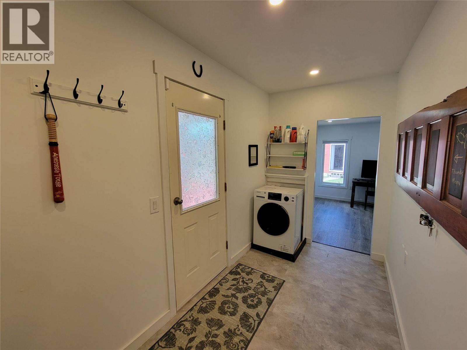 218 10th Avenue, Keremeos, British Columbia  V0X 1N3 - Photo 17 - 10386631