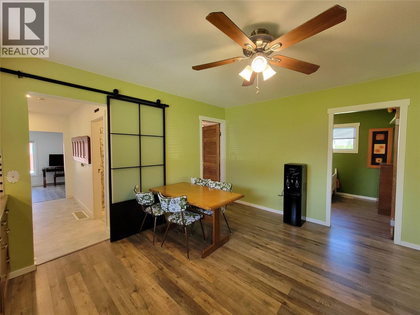 218 10th Avenue, Keremeos, British Columbia  V0X 1N3 - Photo 6 - 10386631