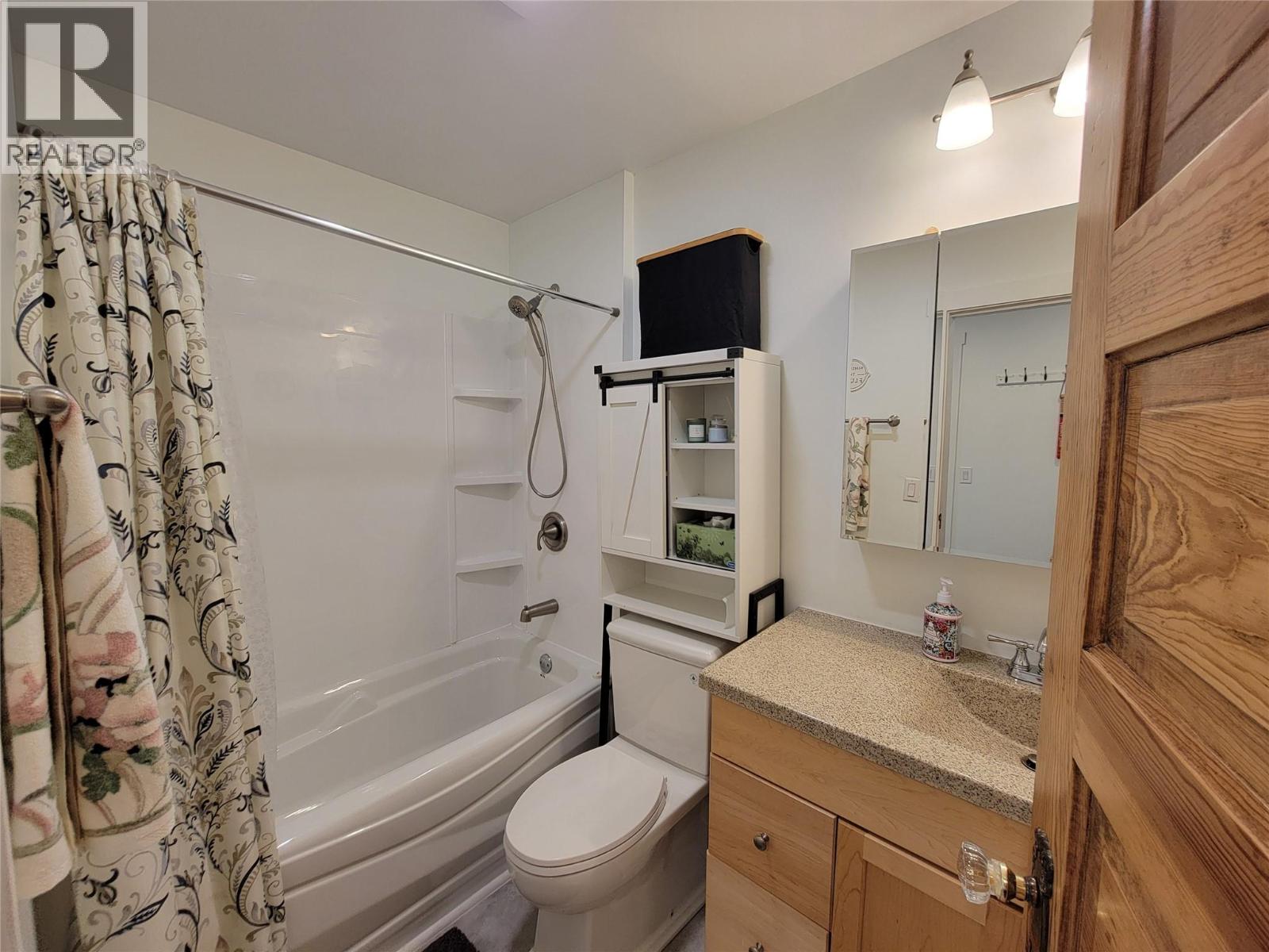 218 10th Avenue, Keremeos, British Columbia  V0X 1N3 - Photo 18 - 10386631