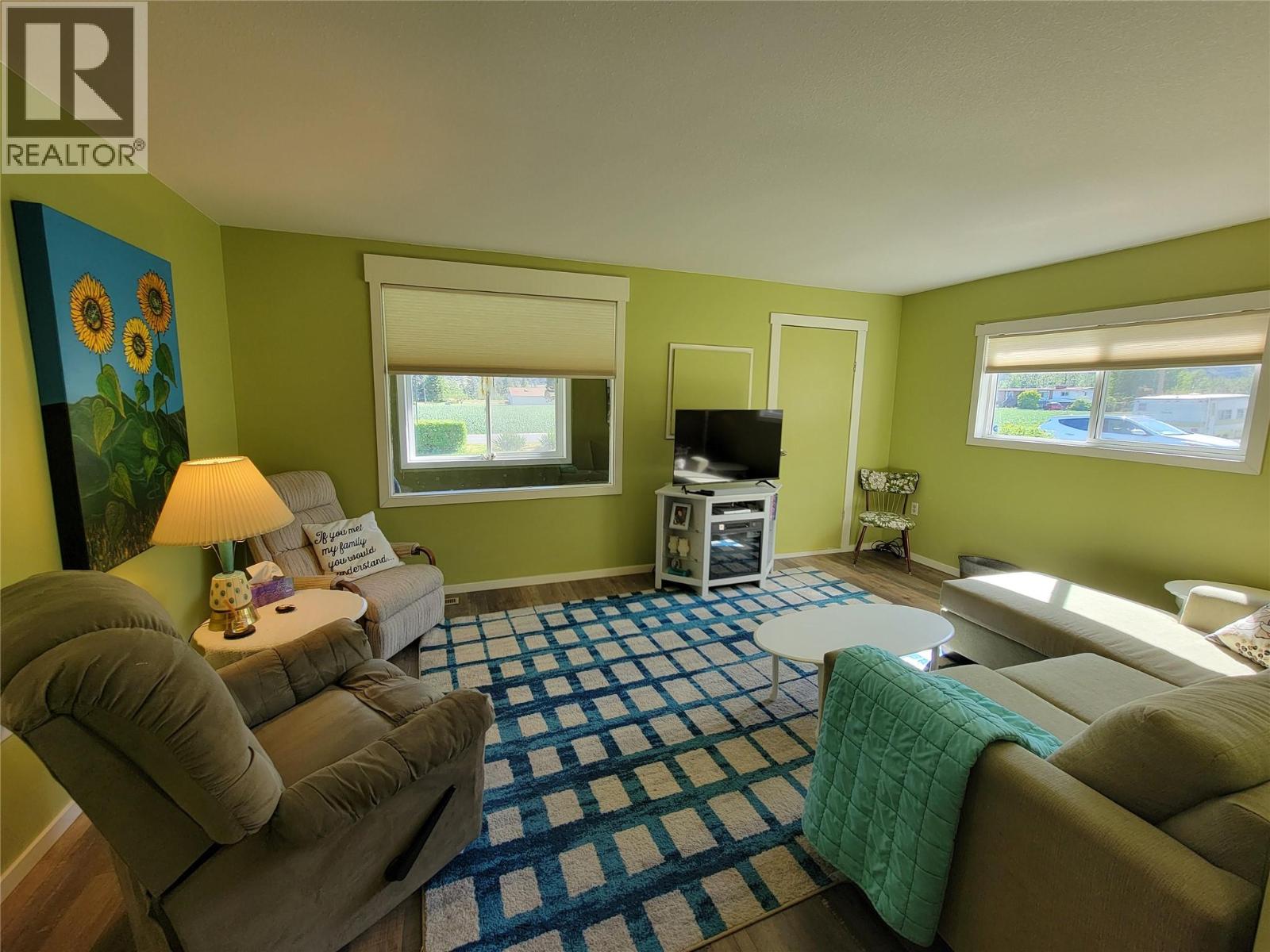 218 10th Avenue, Keremeos, British Columbia  V0X 1N3 - Photo 12 - 10386631