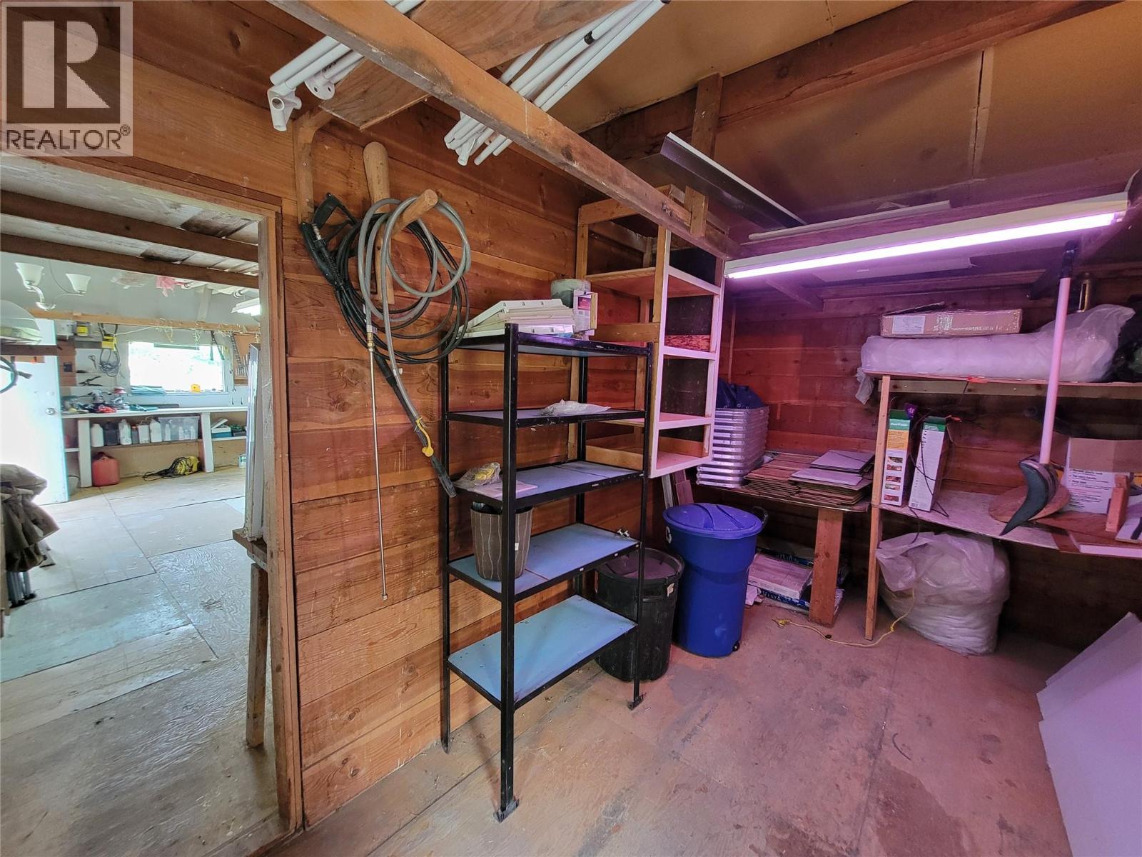 218 10th Avenue, Keremeos, British Columbia  V0X 1N3 - Photo 38 - 10386631